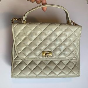 SOLD❗️VINTAGE quilted purse